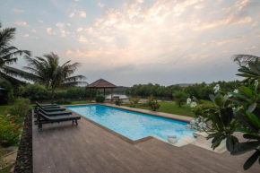 Rainforest - Aquamarine - River Front Home with a Private Pool Close to Candolim